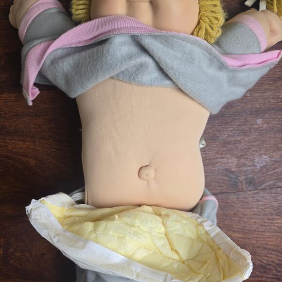 Cabbage Patch Kids 1982 Coleco Yellow Yarn Hair Braids Blue Eyes CPK Outfit - Picture 10 of 11